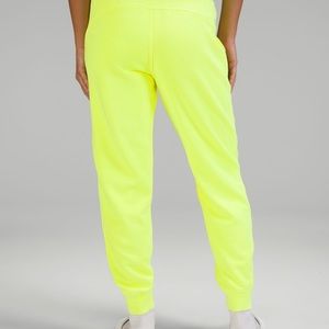 Lululemon Full-Length Scuba Joggers - Size 14 Highlighter Yellow - EUC